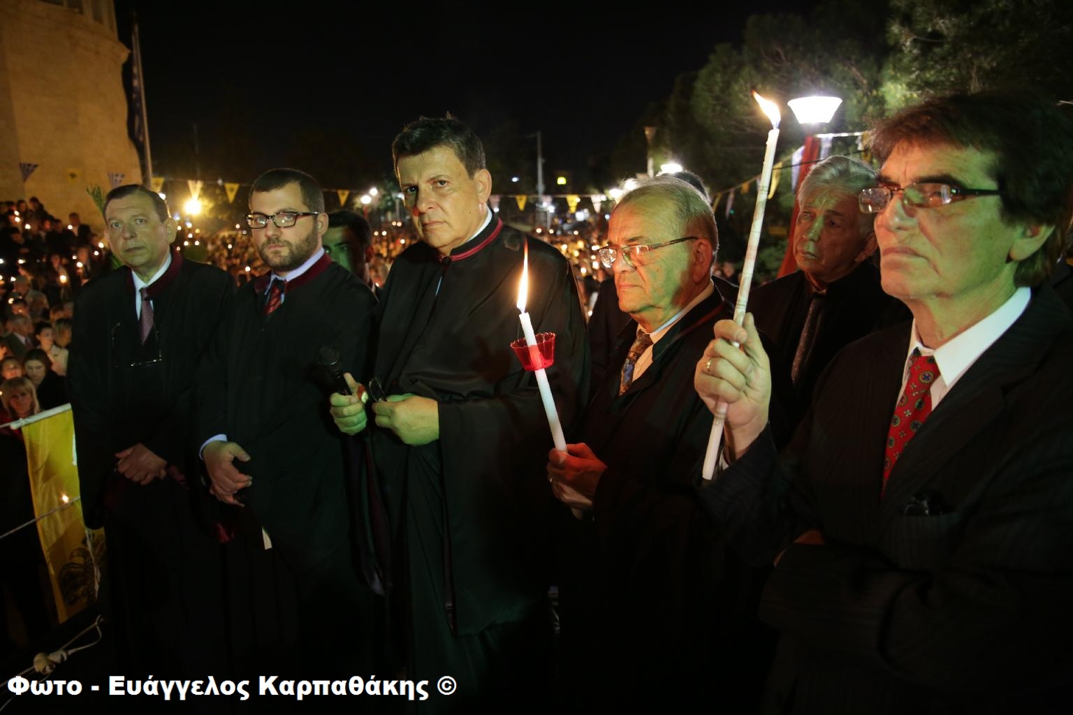 Φωτογραφία Αναστάσιμης Θείας Λειτουργίας του Πάσχα 2017 08