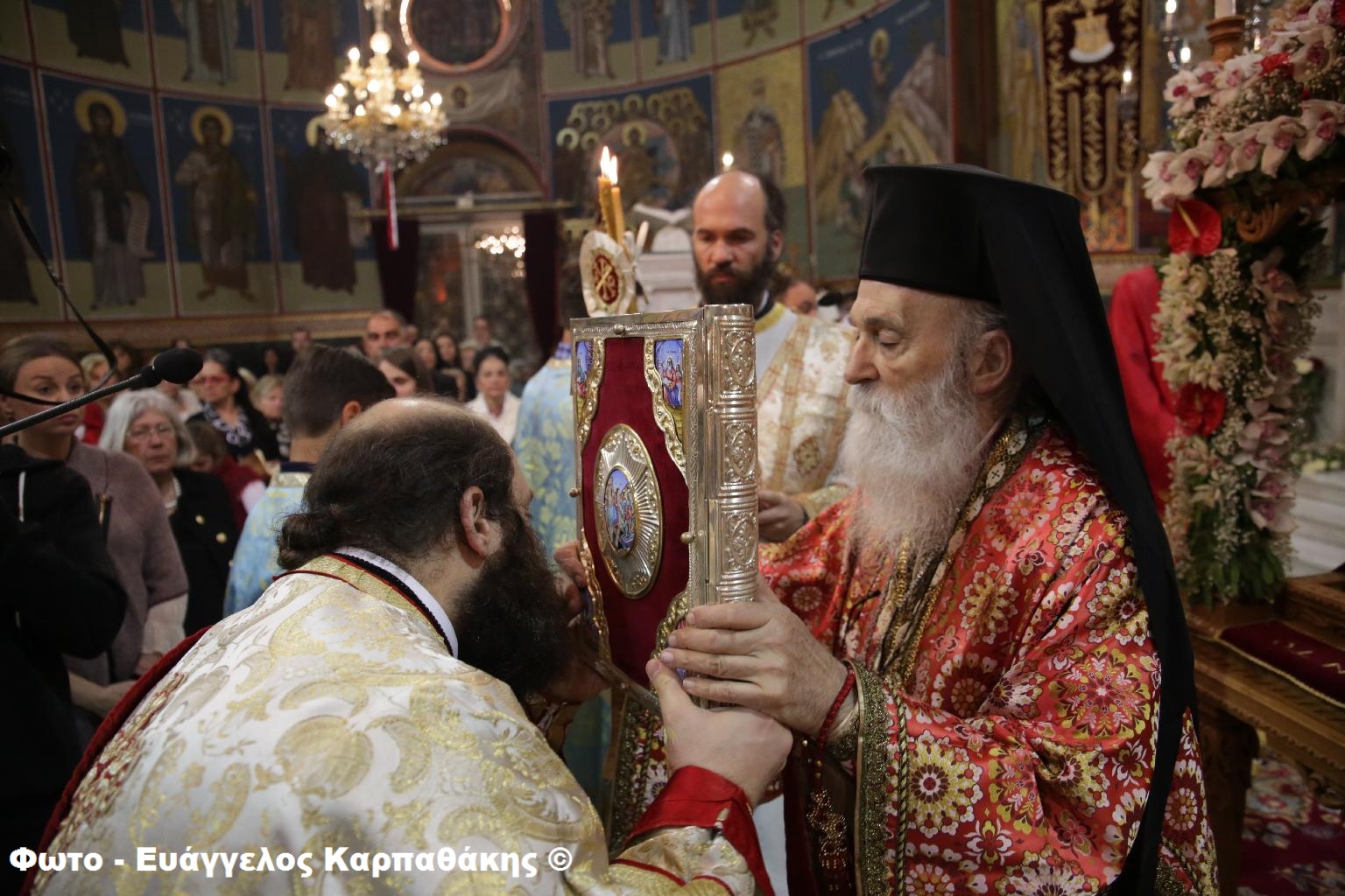 Φωτογραφία Αναστάσιμης Θείας Λειτουργίας του Πάσχα 2017 13