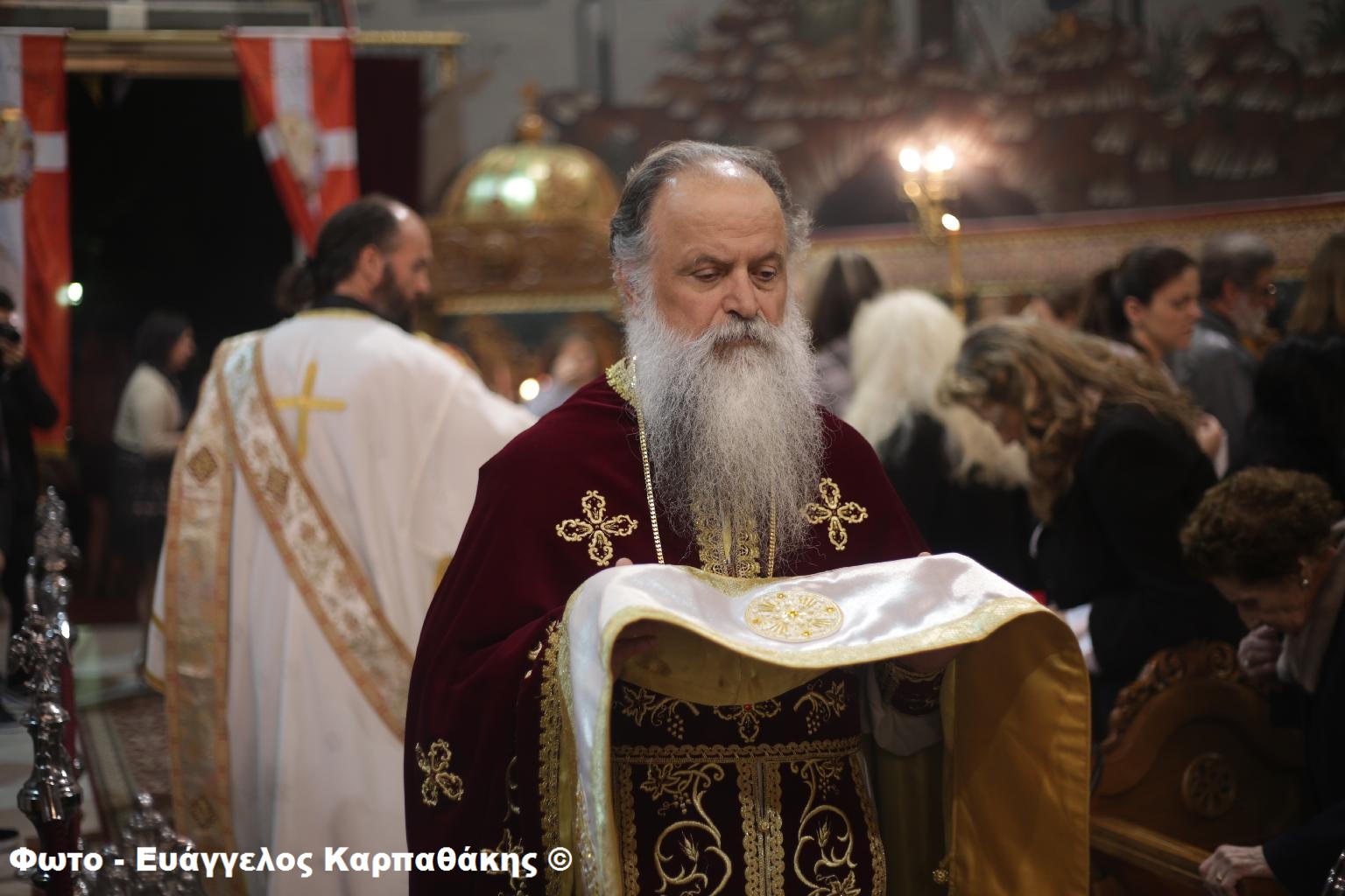 Φωτογραφία Αναστάσιμης Θείας Λειτουργίας του Πάσχα 2017 14